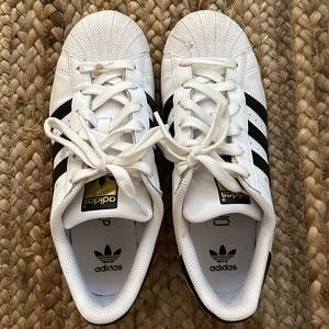Adidas Superstar Sneakers